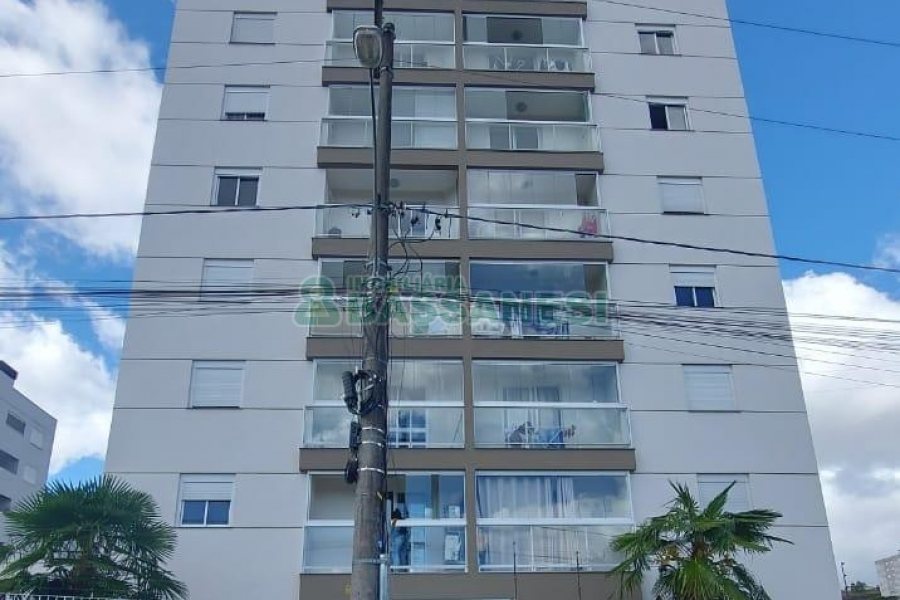 Apartamento com 54m², 2 dormitórios, 1 vaga, no bairro Vinhedos em Caxias do Sul para Comprar