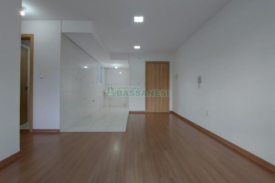 Apartamento com 54m², 2 dormitórios, 1 vaga, no bairro Vinhedos em Caxias do Sul para Comprar