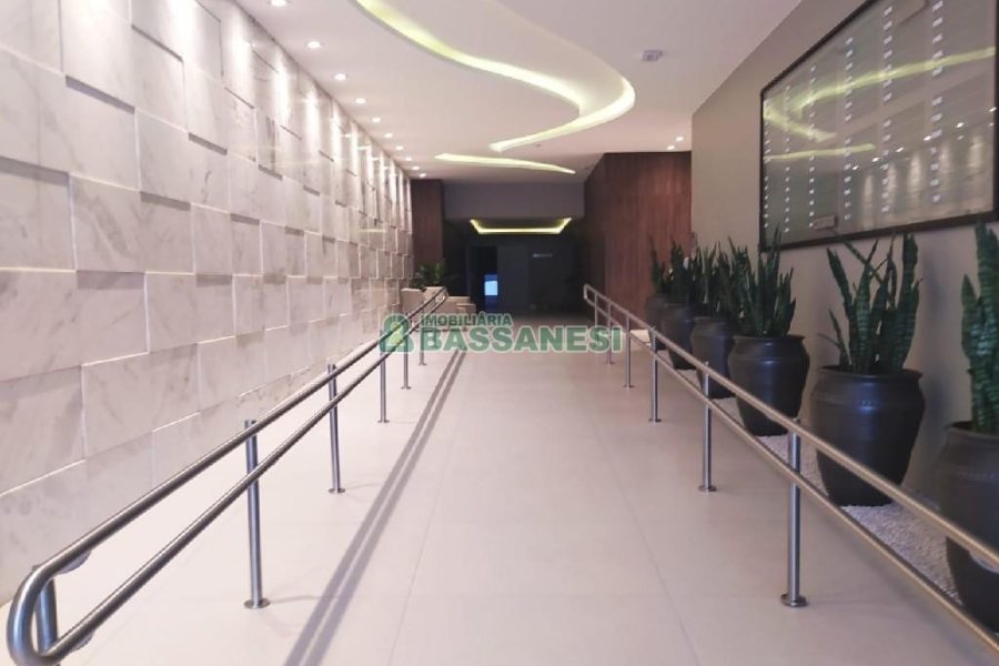 Sala com 53m², no bairro Centro em Caxias do Sul para Comprar