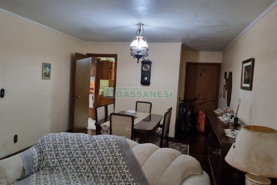 Apartamento com 121m², 3 dormitórios, 2 vagas, no bairro Lourdes em Caxias do Sul para Comprar