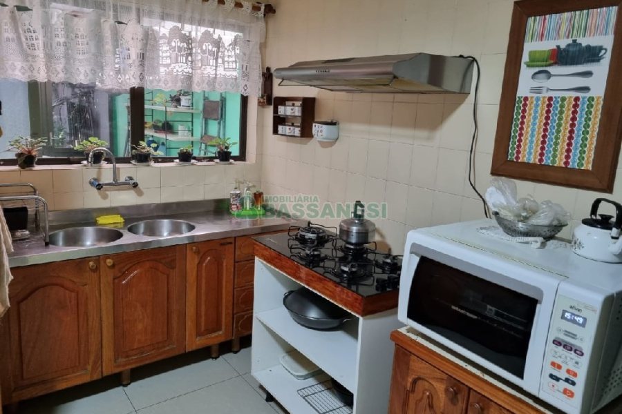 Apartamento com 121m², 3 dormitórios, 2 vagas, no bairro Lourdes em Caxias do Sul para Comprar