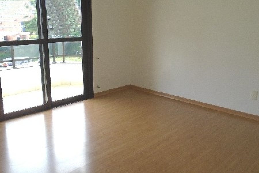 Apartamento com 154m², 3 dormitórios, 4 vagas, no bairro São Leopoldo em Caxias do Sul para Comprar