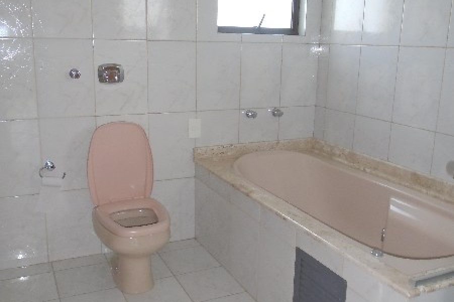 Apartamento com 154m², 3 dormitórios, 4 vagas, no bairro São Leopoldo em Caxias do Sul para Comprar