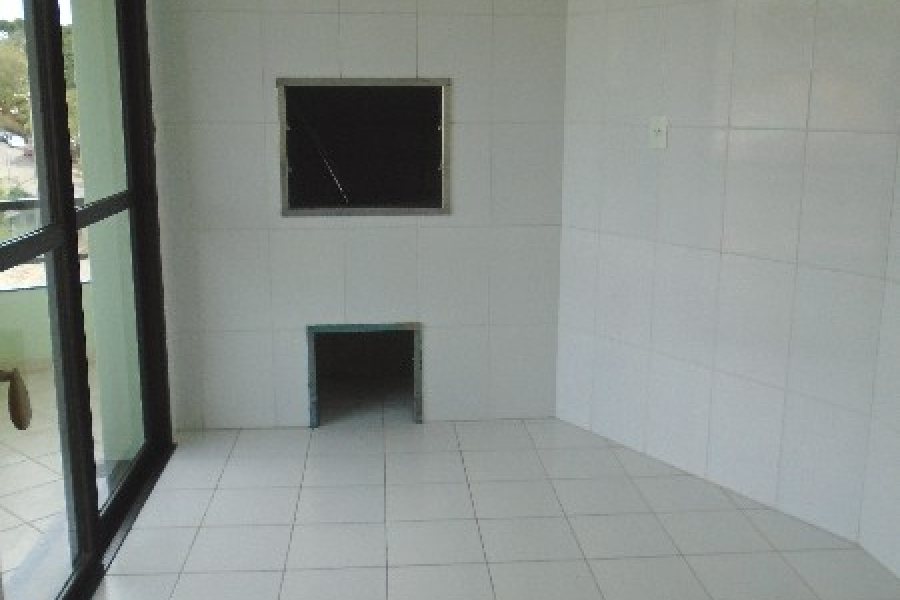 Apartamento com 154m², 3 dormitórios, 4 vagas, no bairro São Leopoldo em Caxias do Sul para Comprar