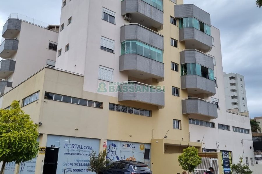 Apartamento com 143m², 2 dormitórios, 1 vaga, no bairro Santa Catarina em Caxias do Sul para Comprar