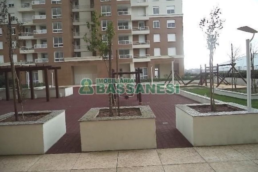 Apartamento com 90m², 3 dormitórios, 1 vaga, no bairro Cristo Redentor em Caxias do Sul para Alugar