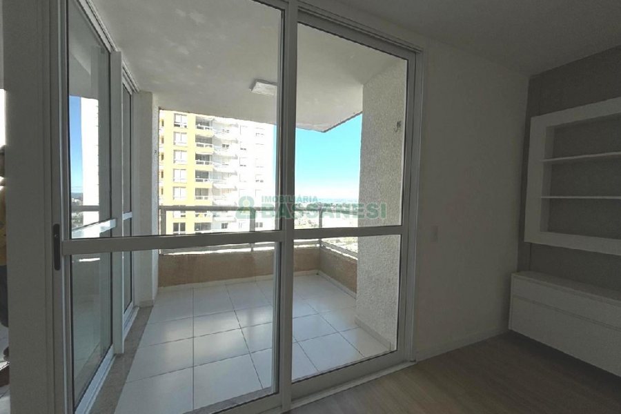 Apartamento com 90m², 3 dormitórios, 1 vaga, no bairro Cristo Redentor em Caxias do Sul para Alugar
