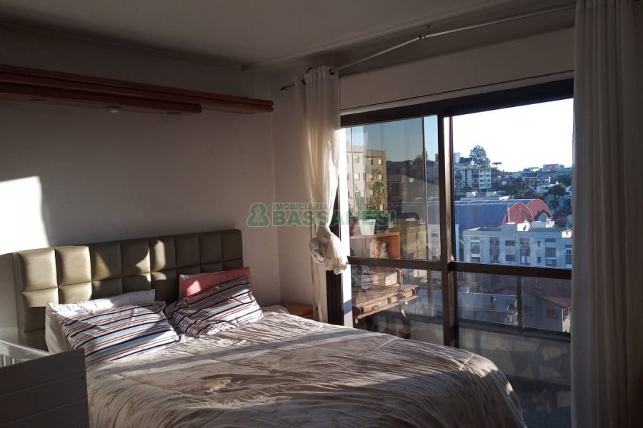 Apartamento com 131m², 3 dormitórios, 2 vagas, no bairro Rio Branco em Caxias do Sul para Comprar