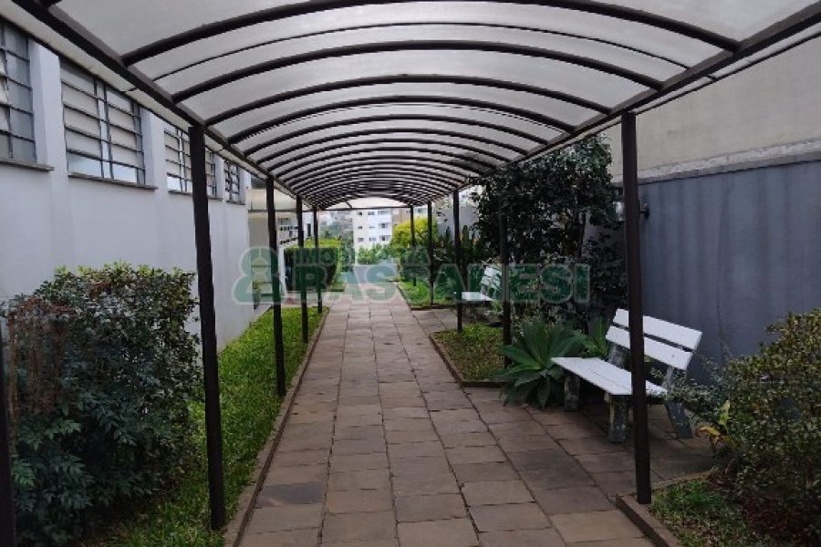 Apartamento com 131m², 3 dormitórios, 2 vagas, no bairro Rio Branco em Caxias do Sul para Comprar