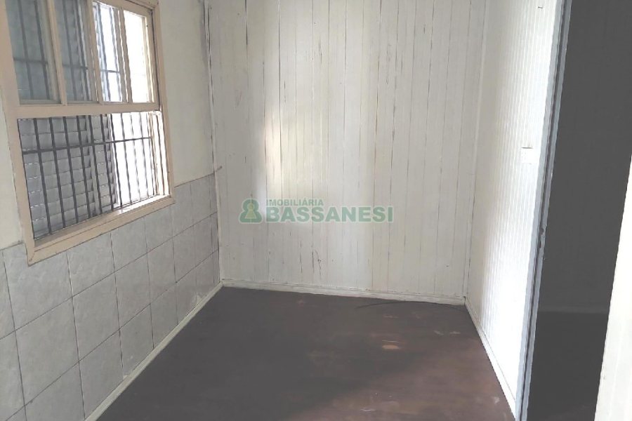 Casa com 50m², 2 dormitórios, no bairro São Leopoldo em Caxias do Sul para Comprar