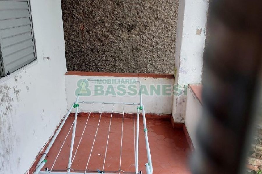 Casa com 50m², 2 dormitórios, no bairro São Leopoldo em Caxias do Sul para Comprar