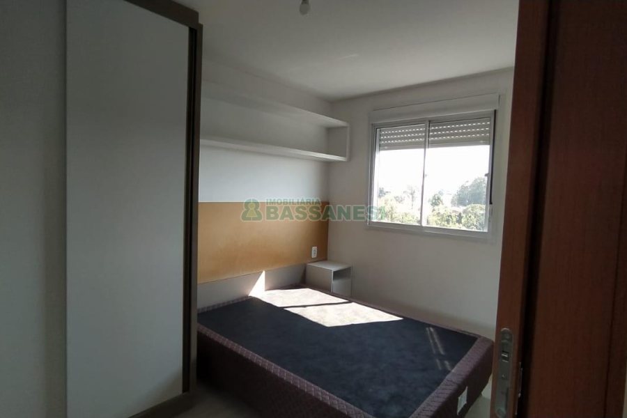 Apto Mobiliado com 58m², 2 dormitórios, 1 vaga, no bairro Petrópolis em Caxias do Sul para Comprar