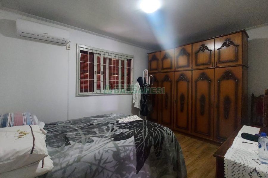Apartamento com 81m², 3 dormitórios, 2 vagas, no bairro Desvio Rizzo em Caxias do Sul para Comprar