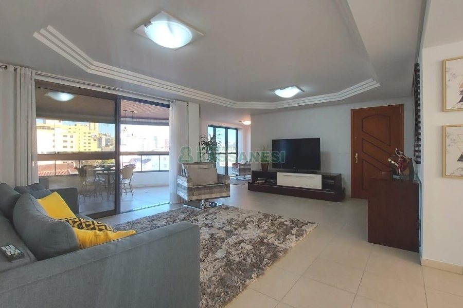 Apto Mobiliado com 198m², 3 dormitórios, 3 vagas, no bairro Madureira em Caxias do Sul para Comprar