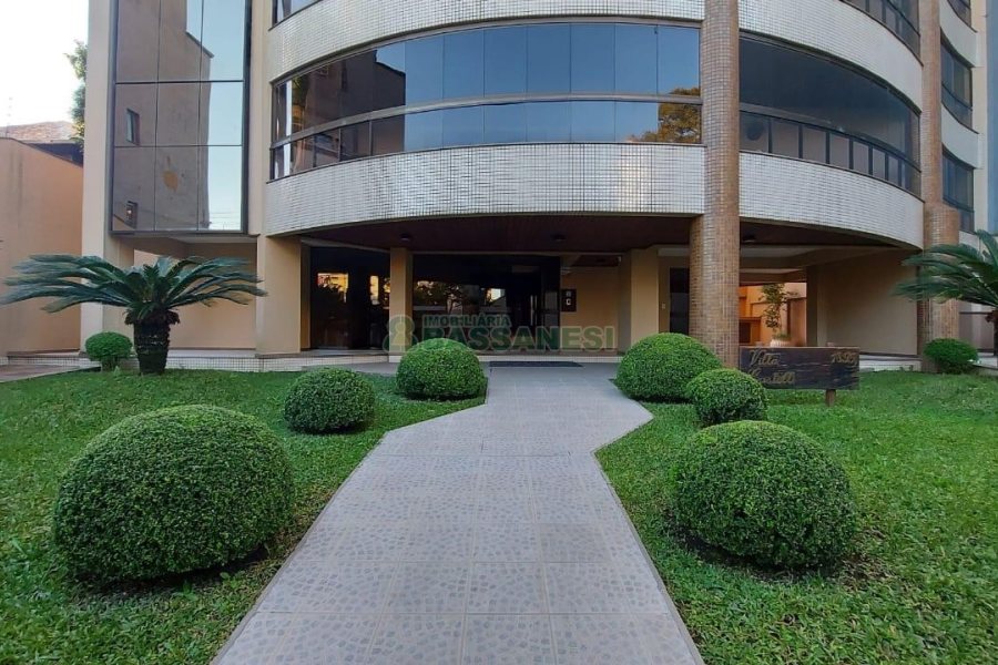 Apto Mobiliado com 198m², 3 dormitórios, 3 vagas, no bairro Madureira em Caxias do Sul para Comprar