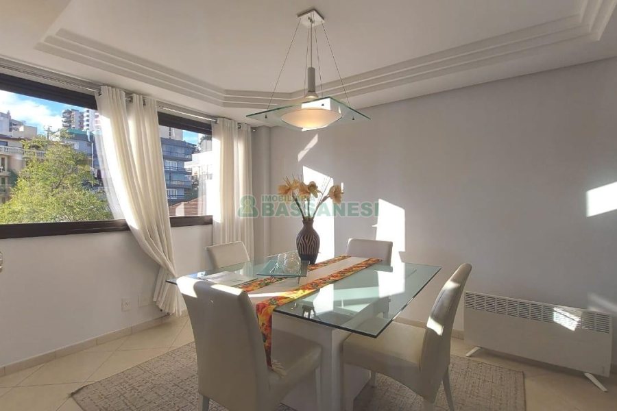 Apto Mobiliado com 198m², 3 dormitórios, 3 vagas, no bairro Madureira em Caxias do Sul para Comprar