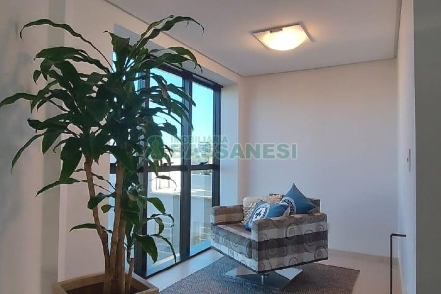 Apto Mobiliado com 198m², 3 dormitórios, 3 vagas, no bairro Madureira em Caxias do Sul para Comprar