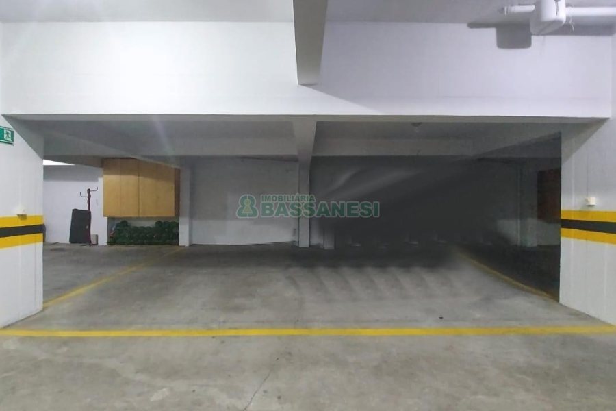 Apto Mobiliado com 198m², 3 dormitórios, 3 vagas, no bairro Madureira em Caxias do Sul para Comprar