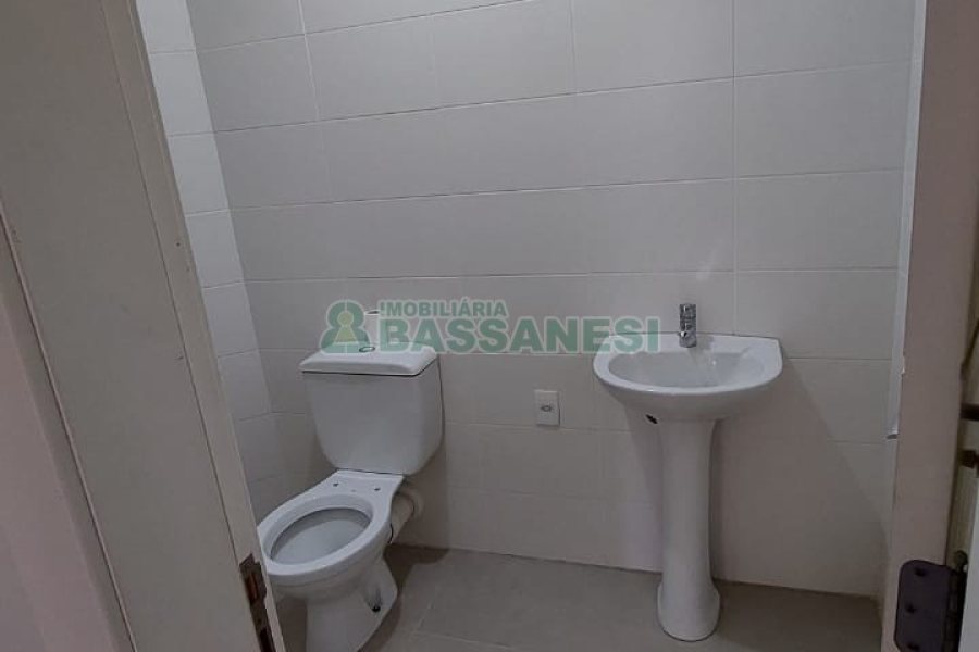 Apartamento com 189m², 3 dormitórios, 3 vagas, no bairro Centro em Caxias do Sul para Comprar