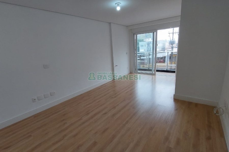 Apartamento com 189m², 3 dormitórios, 3 vagas, no bairro Centro em Caxias do Sul para Comprar