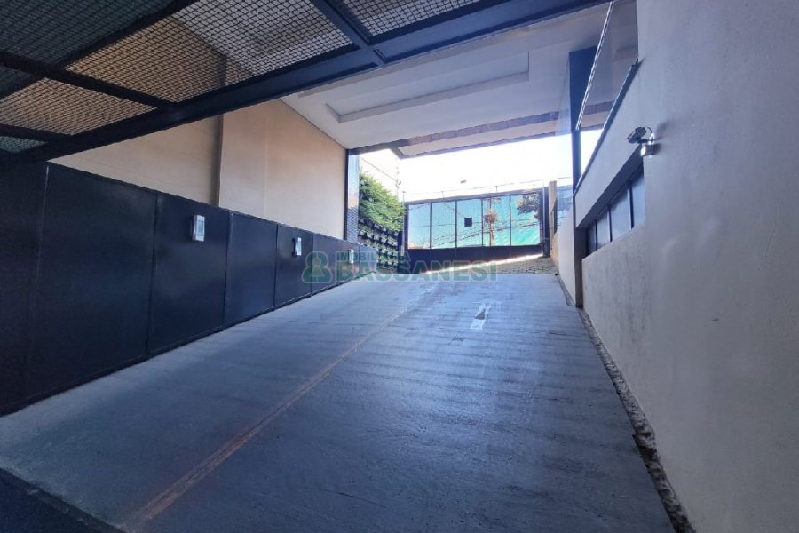 Apartamento com 189m², 3 dormitórios, 3 vagas, no bairro Centro em Caxias do Sul para Comprar