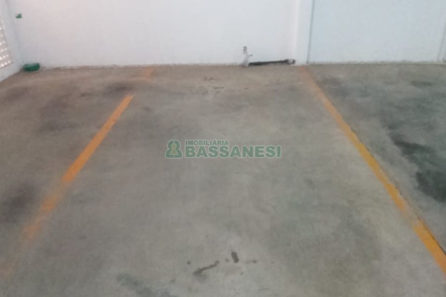 Apartamento com 189m², 3 dormitórios, 3 vagas, no bairro Centro em Caxias do Sul para Comprar
