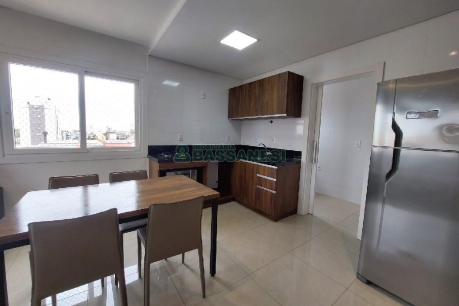 Apto Mobiliado com 64m², 2 dormitórios, 2 vagas, no bairro Panazzolo em Caxias do Sul para Alugar