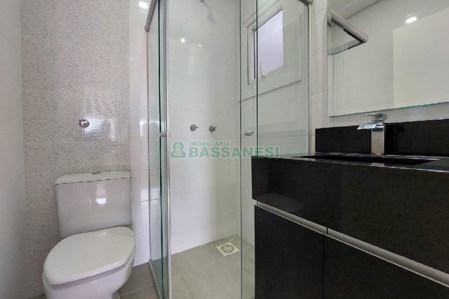 Apto Mobiliado com 64m², 2 dormitórios, 2 vagas, no bairro Panazzolo em Caxias do Sul para Alugar