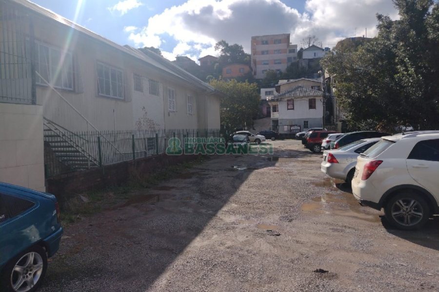 Terreno com 372m², no bairro Bela Vista em Caxias do Sul para Comprar