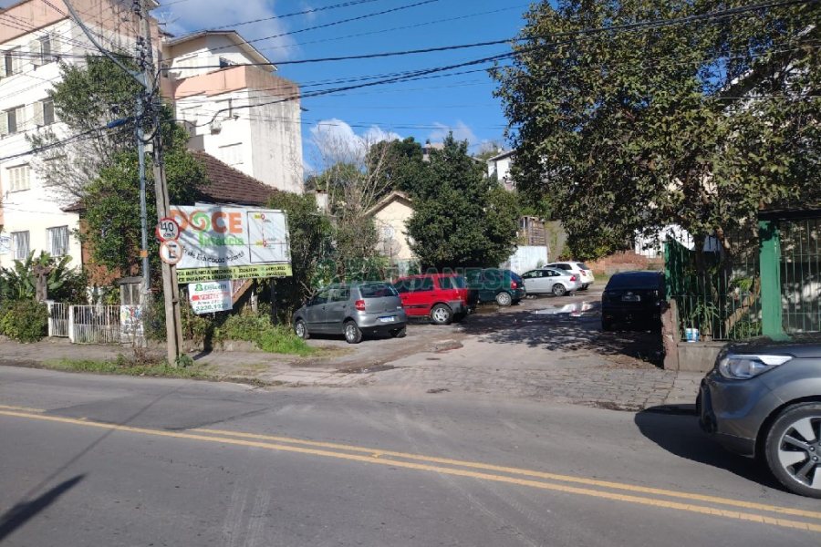 Terreno com 372m², no bairro Bela Vista em Caxias do Sul para Comprar