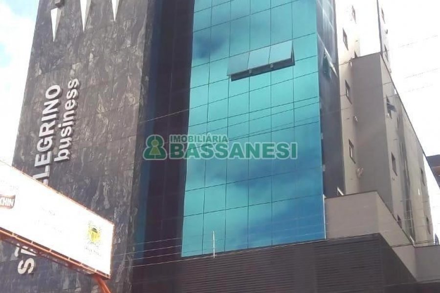 Sala com 35m², 1 vaga, no bairro São Pelegrino em Caxias do Sul para Alugar