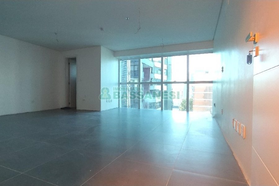 Sala com 35m², 1 vaga, no bairro São Pelegrino em Caxias do Sul para Alugar