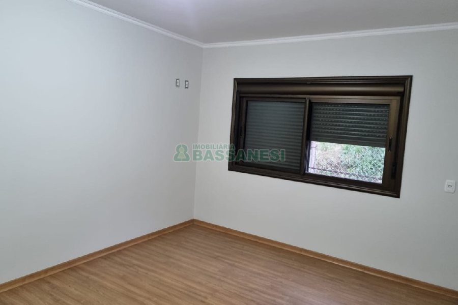 Apartamento com 145m², 3 dormitórios, 2 vagas, no bairro Colina Sorriso em Caxias do Sul para Comprar