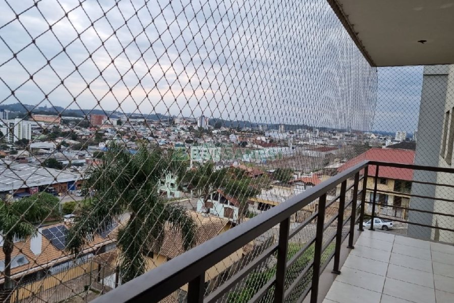 Apartamento com 145m², 3 dormitórios, 2 vagas, no bairro Colina Sorriso em Caxias do Sul para Comprar