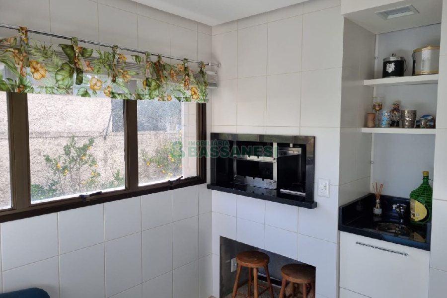 Apartamento com 241m², 3 dormitórios, 2 vagas, no bairro Colina Sorriso em Caxias do Sul para Comprar