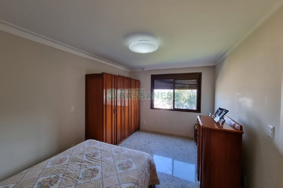 Apartamento com 241m², 3 dormitórios, 2 vagas, no bairro Colina Sorriso em Caxias do Sul para Comprar