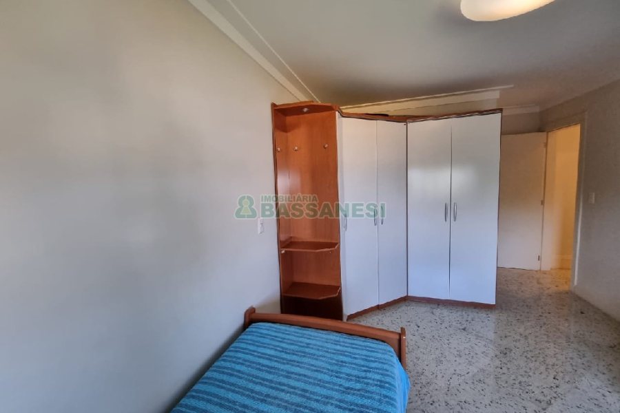 Apartamento com 241m², 3 dormitórios, 2 vagas, no bairro Colina Sorriso em Caxias do Sul para Comprar