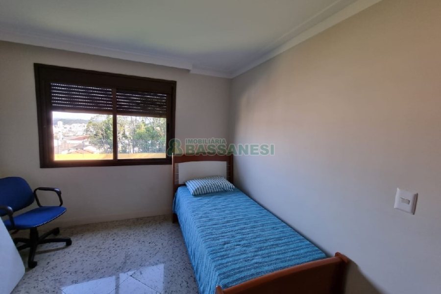 Apartamento com 241m², 3 dormitórios, 2 vagas, no bairro Colina Sorriso em Caxias do Sul para Comprar