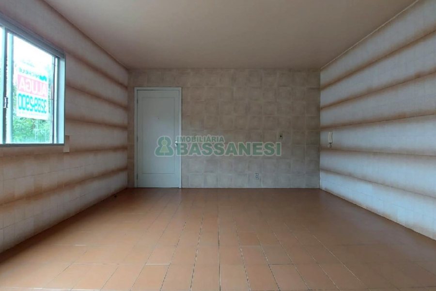 Apartamento com 52m², 2 dormitórios, no bairro São Leopoldo em Caxias do Sul para Alugar