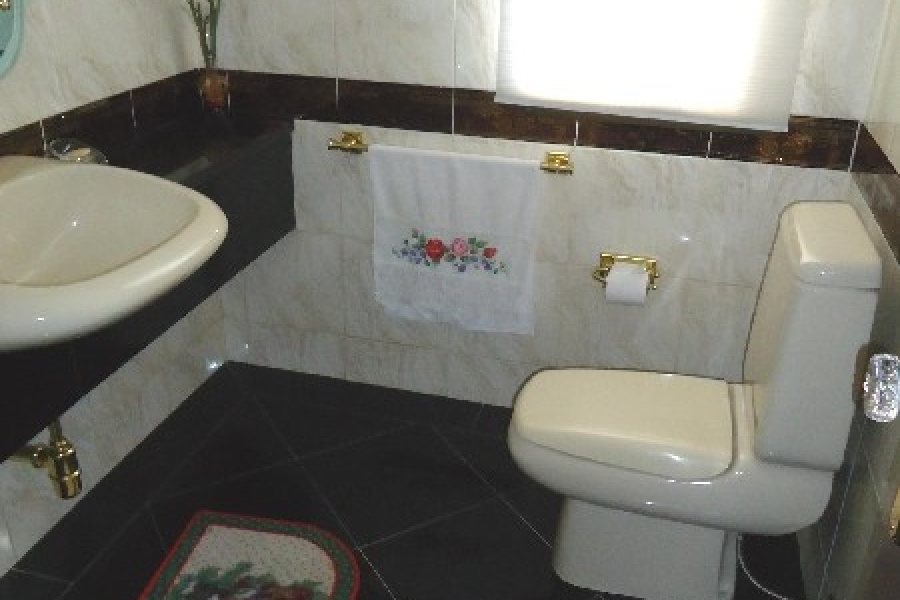 Apto Mobiliado com 600m², 3 dormitórios, 4 vagas, no bairro Centro em Caxias do Sul para Comprar