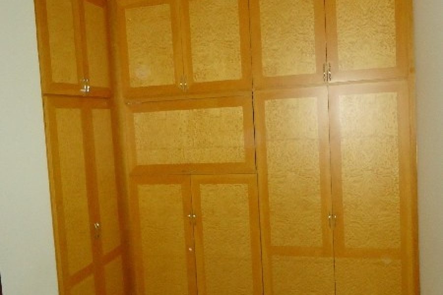 Apto Mobiliado com 600m², 3 dormitórios, 4 vagas, no bairro Centro em Caxias do Sul para Comprar