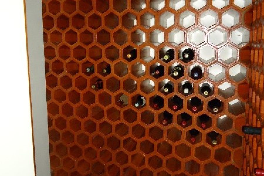 Apto Mobiliado com 600m², 3 dormitórios, 4 vagas, no bairro Centro em Caxias do Sul para Comprar