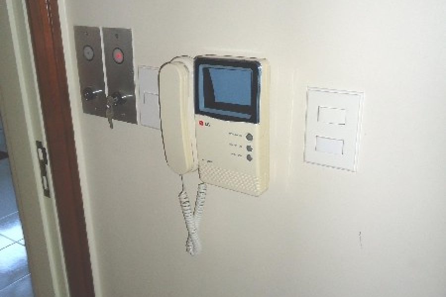 Apto Mobiliado com 600m², 3 dormitórios, 4 vagas, no bairro Centro em Caxias do Sul para Comprar