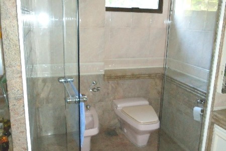 Apto Mobiliado com 600m², 3 dormitórios, 4 vagas, no bairro Centro em Caxias do Sul para Comprar