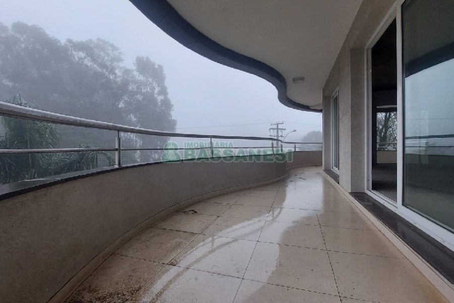 Apartamento com 304m², 3 dormitórios, 3 vagas, no bairro Jardim América em Caxias do Sul para Comprar
