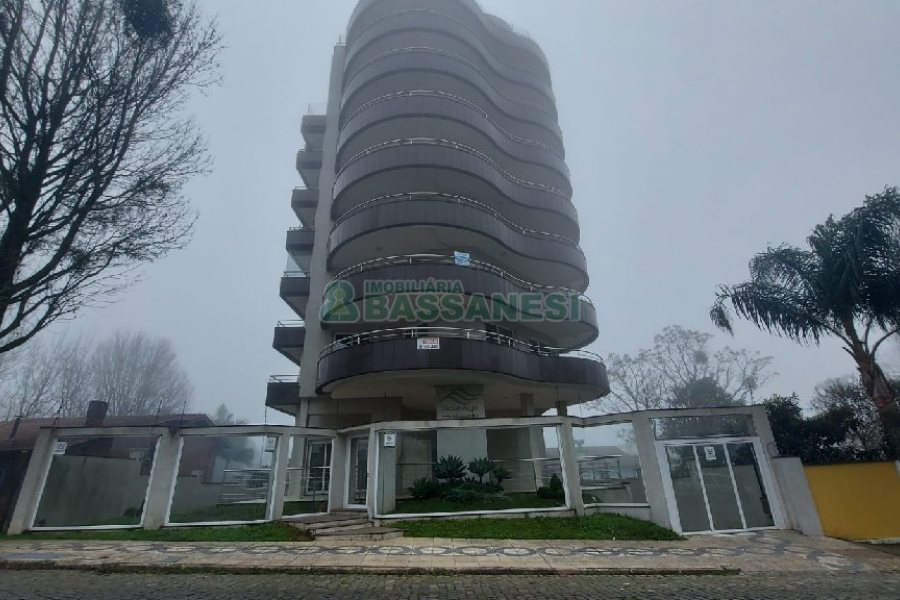 Apartamento com 304m², 3 dormitórios, 3 vagas, no bairro Jardim América em Caxias do Sul para Comprar