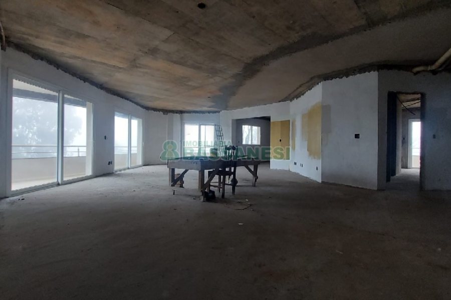 Apartamento com 304m², 3 dormitórios, 3 vagas, no bairro Jardim América em Caxias do Sul para Comprar