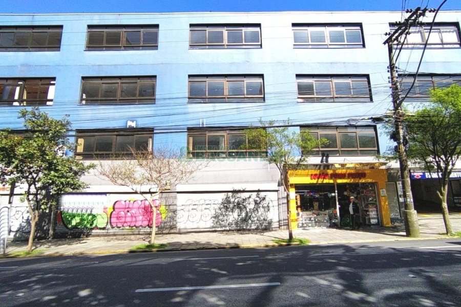 Loja com 553m², no bairro Centro em Caxias do Sul para Comprar