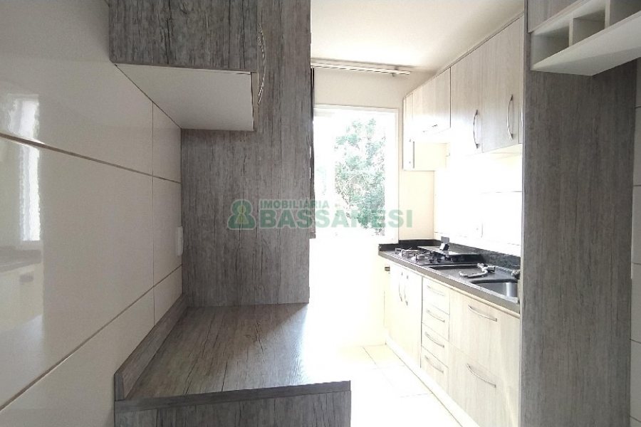Apartamento com 62m², 2 dormitórios, 1 vaga, no bairro Santa Catarina em Caxias do Sul para Alugar