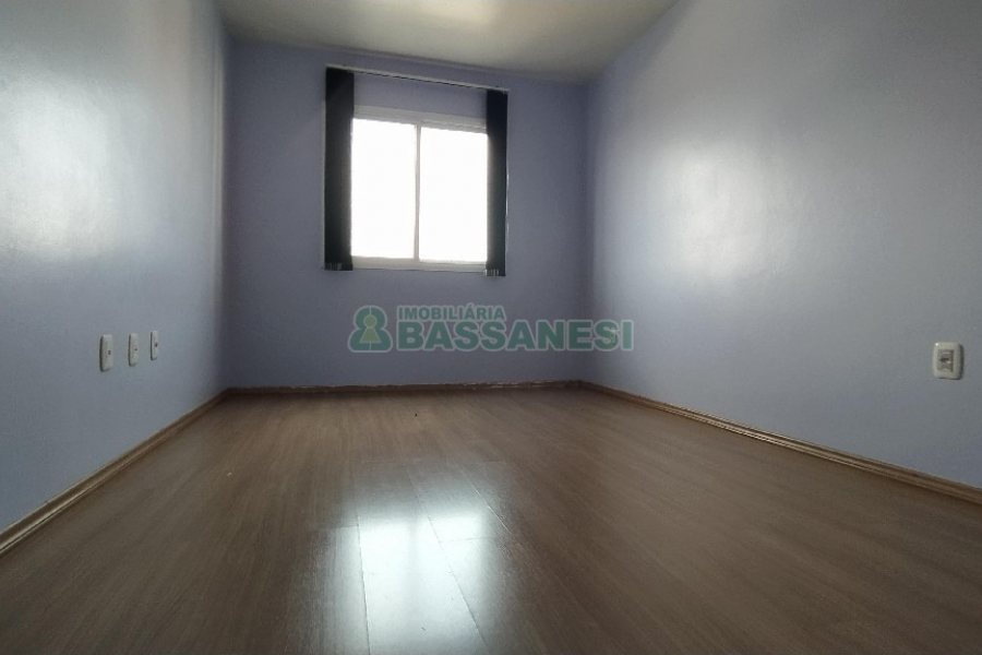 Apartamento com 62m², 2 dormitórios, 1 vaga, no bairro Santa Catarina em Caxias do Sul para Alugar